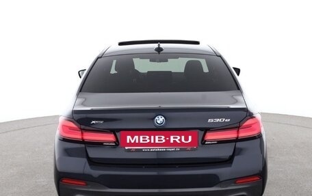 BMW 5 серия, 2020 год, 4 720 000 рублей, 2 фотография