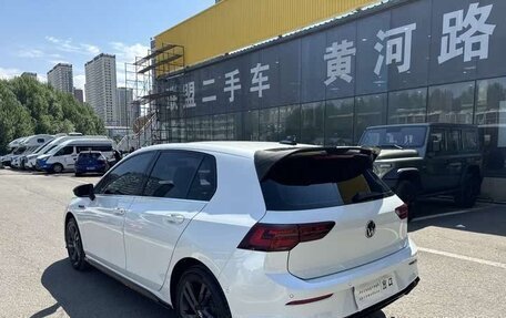 Volkswagen Golf VIII, 2022 год, 2 500 100 рублей, 7 фотография