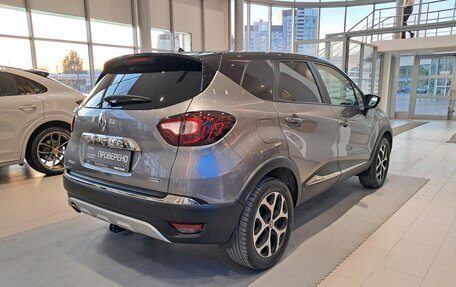 Renault Kaptur I рестайлинг, 2017 год, 1 484 000 рублей, 6 фотография