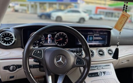 Mercedes-Benz E-Класс, 2017 год, 3 750 000 рублей, 6 фотография