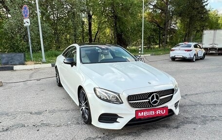 Mercedes-Benz E-Класс, 2017 год, 3 750 000 рублей, 4 фотография
