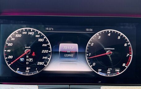 Mercedes-Benz E-Класс, 2017 год, 3 750 000 рублей, 12 фотография