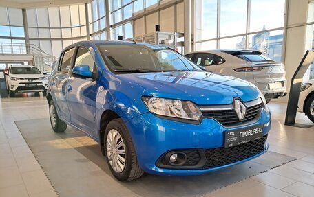 Renault Sandero II рестайлинг, 2014 год, 599 000 рублей, 3 фотография