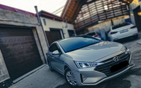 Hyundai Elantra VI рестайлинг, 2019 год, 1 950 000 рублей, 6 фотография
