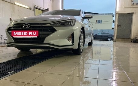 Hyundai Elantra VI рестайлинг, 2019 год, 1 950 000 рублей, 4 фотография