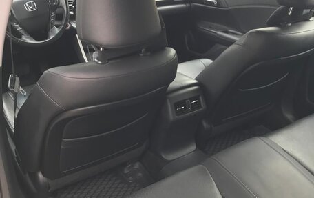 Honda Accord IX рестайлинг, 2013 год, 2 000 000 рублей, 10 фотография