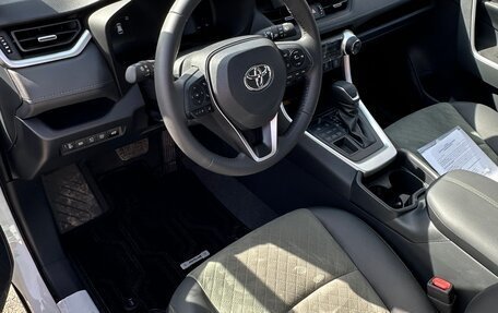 Toyota RAV4, 2025 год, 4 200 000 рублей, 6 фотография
