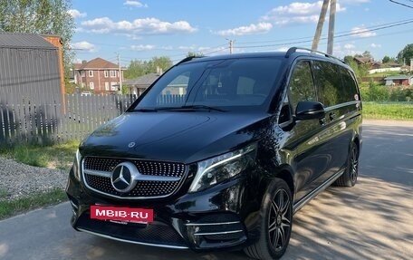 Mercedes-Benz V-Класс, 2023 год, 9 800 000 рублей, 3 фотография