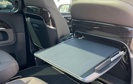 Mercedes-Benz V-Класс, 2023 год, 9 800 000 рублей, 17 фотография