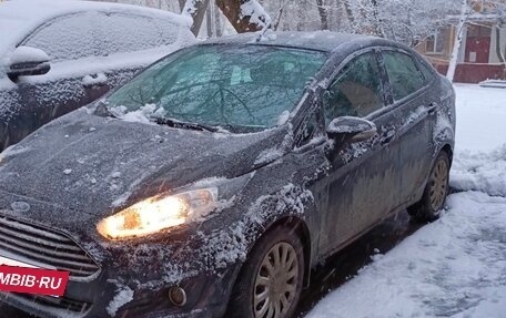 Ford Fiesta, 2016 год, 1 050 000 рублей, 2 фотография