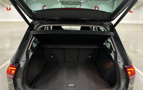 Volkswagen Tiguan II, 2017 год, 2 375 000 рублей, 14 фотография