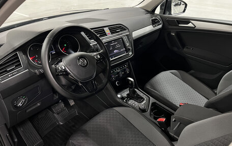 Volkswagen Tiguan II, 2017 год, 2 375 000 рублей, 20 фотография