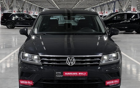Volkswagen Tiguan II, 2017 год, 2 375 000 рублей, 6 фотография