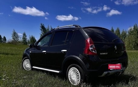 Renault Sandero I, 2012 год, 690 000 рублей, 2 фотография