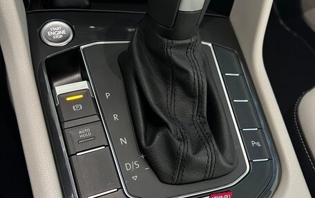 Volkswagen Tiguan II, 2019 год, 3 000 000 рублей, 28 фотография