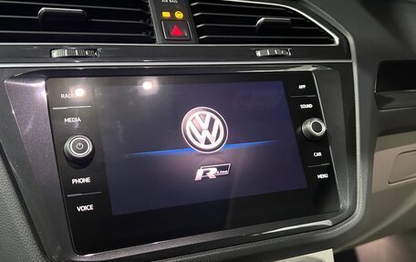 Volkswagen Tiguan II, 2019 год, 3 000 000 рублей, 37 фотография