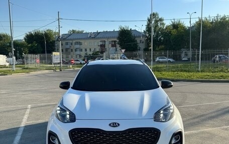 KIA Sportage IV рестайлинг, 2020 год, 2 500 000 рублей, 3 фотография