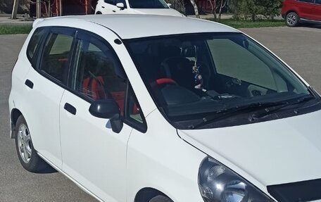 Honda Fit III, 2003 год, 590 000 рублей, 3 фотография