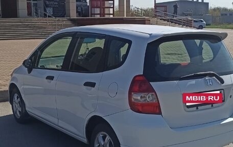 Honda Fit III, 2003 год, 590 000 рублей, 2 фотография