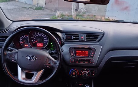 KIA Rio III рестайлинг, 2014 год, 1 230 000 рублей, 16 фотография