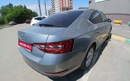 Skoda Superb III рестайлинг, 2017 год, 1 590 000 рублей, 3 фотография