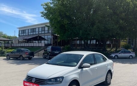 Volkswagen Polo VI (EU Market), 2015 год, 1 200 000 рублей, 2 фотография