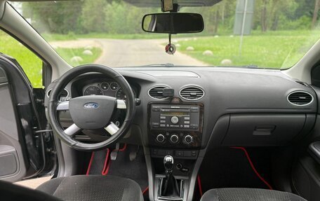 Ford Focus II рестайлинг, 2005 год, 590 000 рублей, 3 фотография