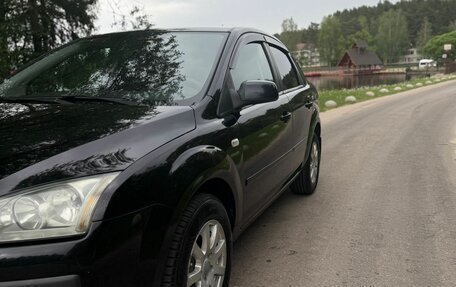 Ford Focus II рестайлинг, 2005 год, 590 000 рублей, 23 фотография