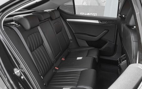 Skoda Superb III рестайлинг, 2019 год, 2 100 000 рублей, 7 фотография