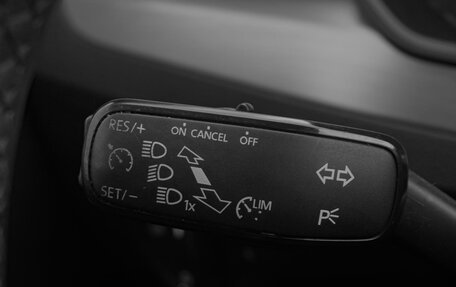 Skoda Superb III рестайлинг, 2019 год, 2 100 000 рублей, 15 фотография