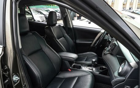 Toyota RAV4, 2018 год, 2 560 000 рублей, 8 фотография