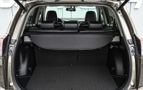 Toyota RAV4, 2018 год, 2 560 000 рублей, 18 фотография