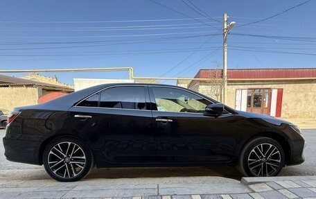 Toyota Camry, 2017 год, 2 750 000 рублей, 3 фотография
