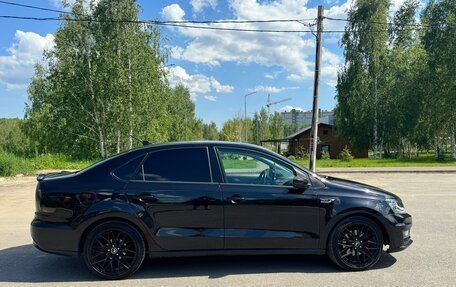 Volkswagen Polo VI (EU Market), 2018 год, 1 300 000 рублей, 2 фотография