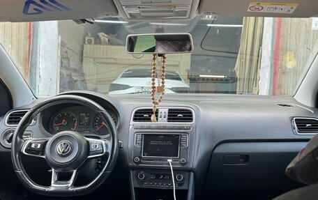 Volkswagen Polo VI (EU Market), 2018 год, 1 300 000 рублей, 6 фотография