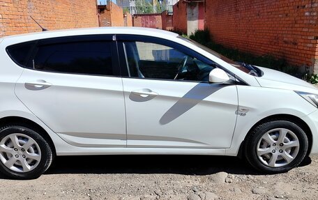 Hyundai Solaris II рестайлинг, 2011 год, 795 000 рублей, 4 фотография