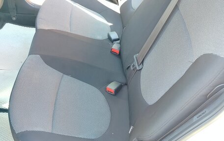 Hyundai Solaris II рестайлинг, 2011 год, 795 000 рублей, 13 фотография