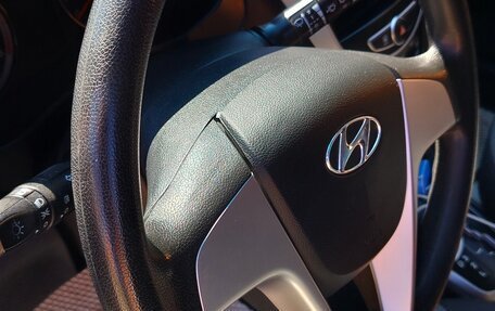 Hyundai Solaris II рестайлинг, 2011 год, 795 000 рублей, 9 фотография