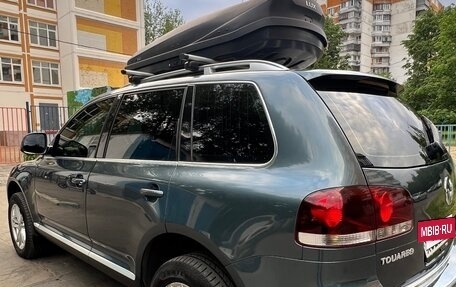 Volkswagen Touareg III, 2009 год, 1 350 000 рублей, 2 фотография