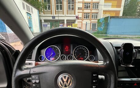 Volkswagen Touareg III, 2009 год, 1 350 000 рублей, 9 фотография