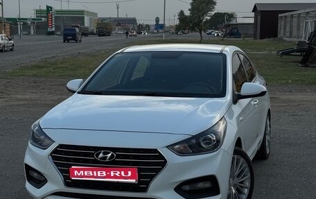 Hyundai Solaris II рестайлинг, 2019 год, 1 600 000 рублей, 1 фотография