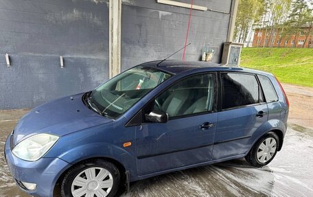 Ford Fiesta, 2005 год, 330 000 рублей, 3 фотография