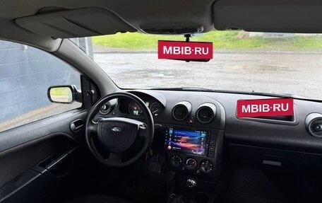 Ford Fiesta, 2005 год, 330 000 рублей, 6 фотография