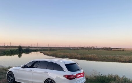 Mercedes-Benz C-Класс, 2016 год, 2 100 000 рублей, 1 фотография