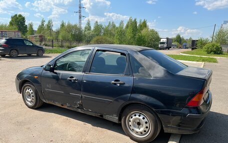 Ford Focus IV, 2001 год, 130 000 рублей, 3 фотография