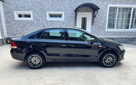 Volkswagen Polo VI (EU Market), 2011 год, 560 000 рублей, 2 фотография