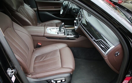 BMW 7 серия, 2019 год, 6 100 000 рублей, 10 фотография