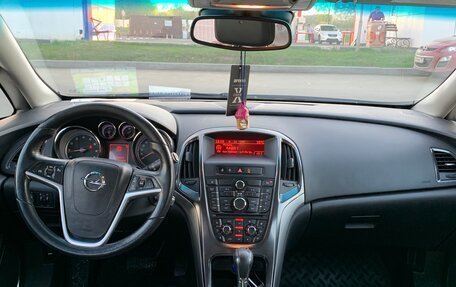 Opel Astra J, 2011 год, 730 000 рублей, 5 фотография