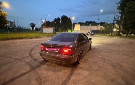 BMW 5 серия, 2001 год, 880 000 рублей, 9 фотография