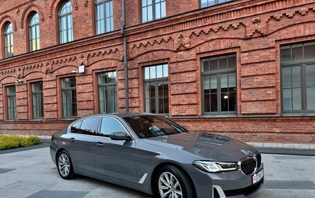 BMW 5 серия, 2020 год, 4 690 000 рублей, 2 фотография